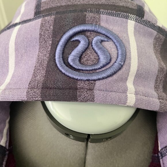 Lululemon Scuba Hoodie Stripe Purples Ombre Stripes Sz 8 - Picture 6 of 9